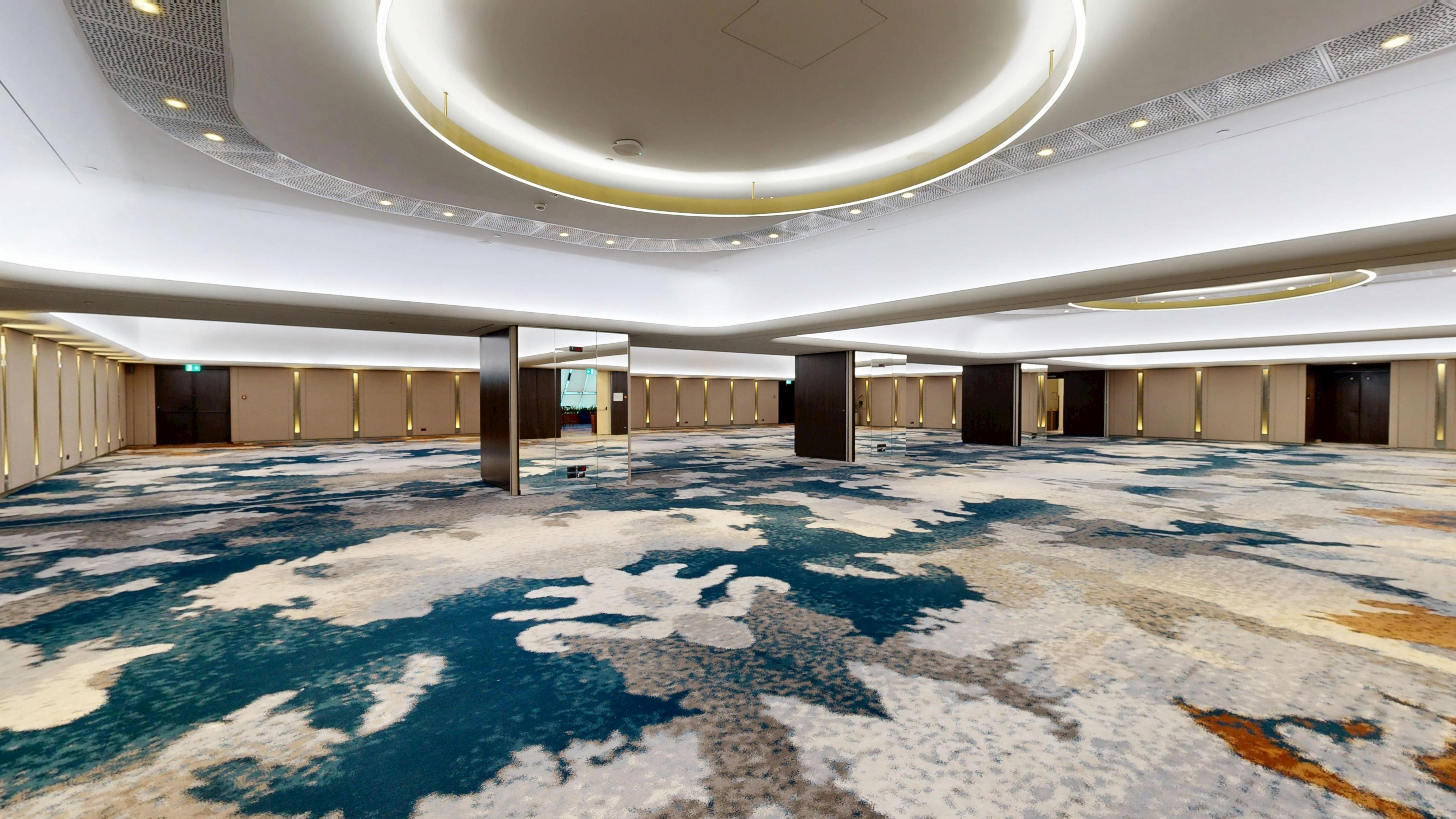 Atlantic Pacific Hall — Wide view with ring ceiling light